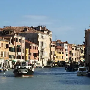 eagles-nest-venice-guest-house.hotelinveneto.com/